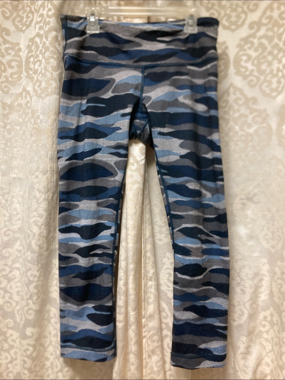 Lululemon Blue/Gray Camo Stretch Leggings
